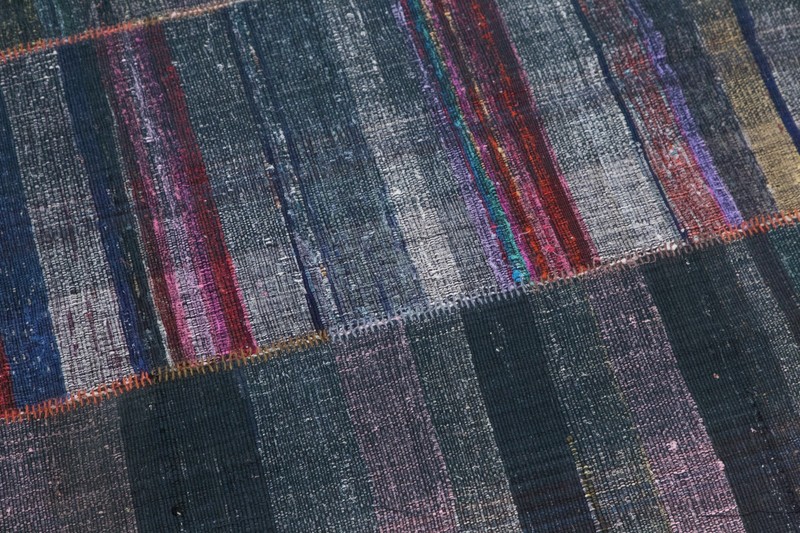 Handmade 1960s Minimalist Turkish Kilim 178×290 cm (5.8×9.5 ft) | VintageRug gallery