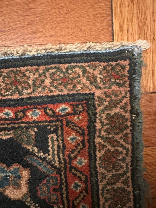 4'7" x 2'5" beautiful antique hand-made Bibikabad Pers'ian rug gallery