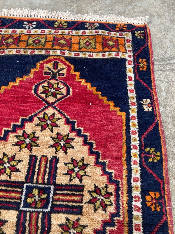 Vintage Traditional Hand-knotted Turkish Yastik Oriental Rug Carpet 93x52 cm gallery