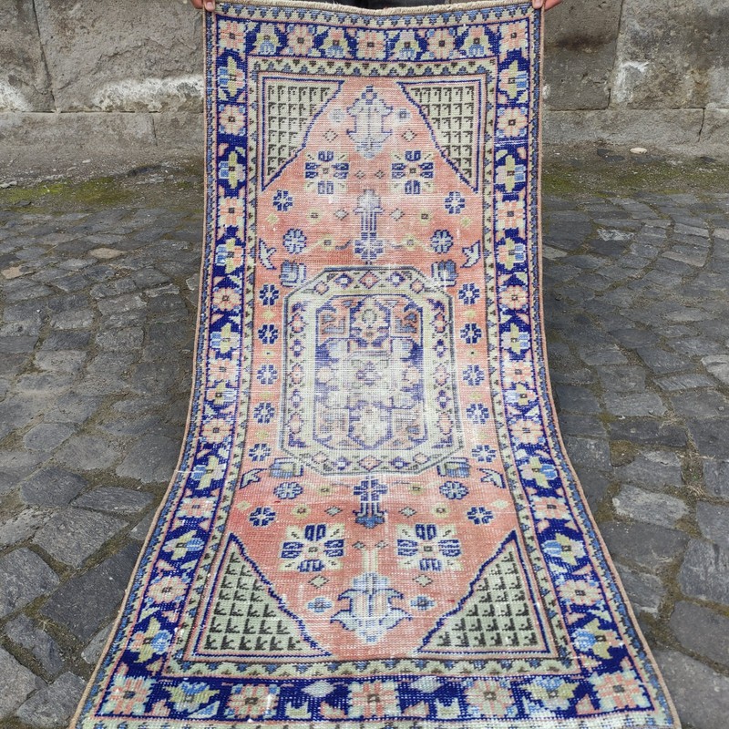 2x5 Persian Style kitchen rug 2.3 x 4.86 ft Vintage rug 70 x 148 cm runner gallery
