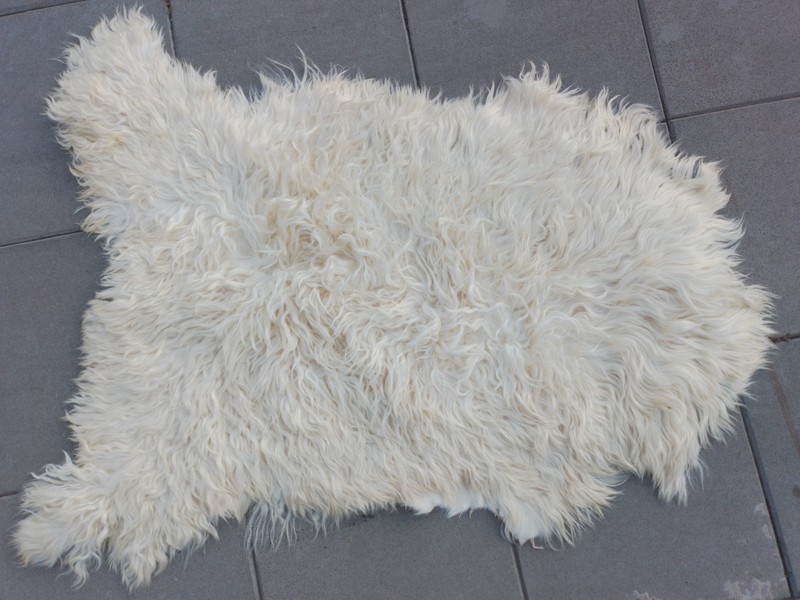 Natural Long-Haired Mohair Goat Hide – Soft Cream Sheepskin Style Throw BES gallery