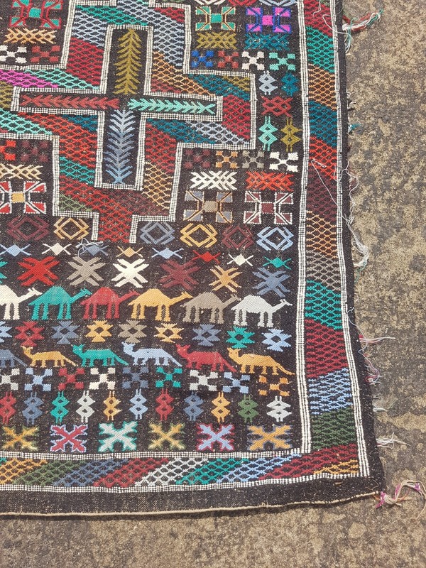 Vintage Traditional Handcrafted Tunisian Kilim Rug for Home Décor 140x90 cm gallery