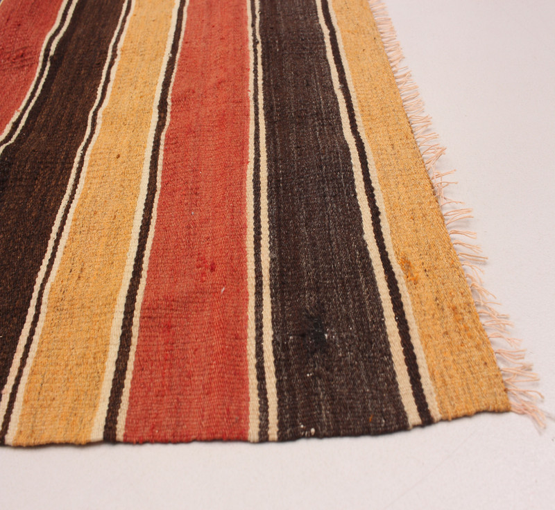 Vintage Hand Woven Area Rug 5'1" x 9'10" Traditional Wool Oriental Carpet gallery