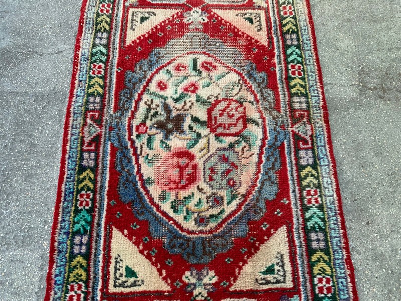 2'7'' x 4'11'' Faded Vintage Natural Rug Village Rug Handmade Carpet.SKU:I1187 gallery