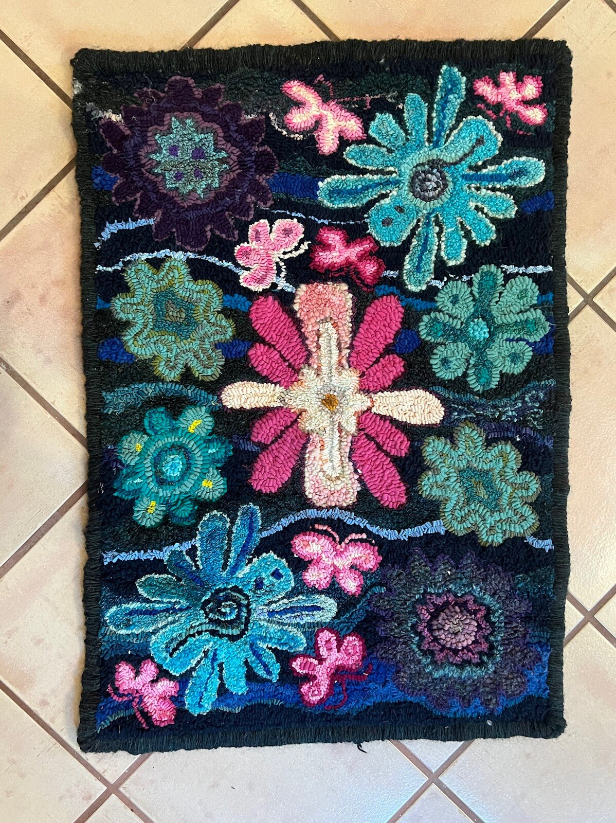 Contemporary Hand Hooked Rug Abstract Folk Art Bright Colors Aqua Green Pink gallery