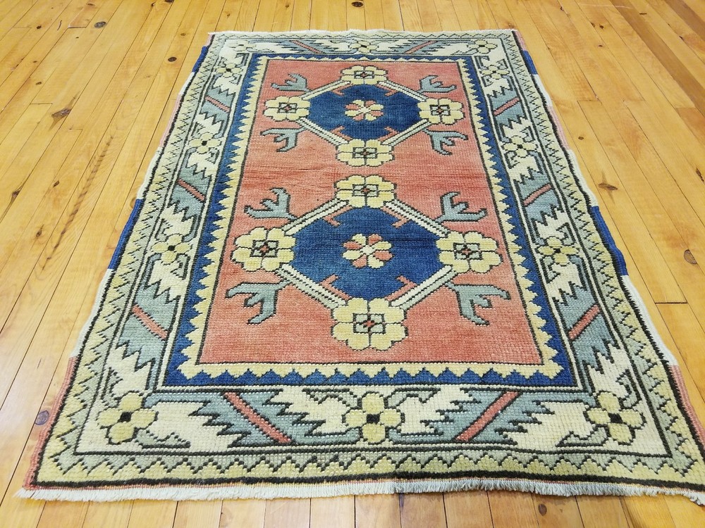 Vintage 1940-1950s Natural Dye Wool Pile Tribal Rug 2'9"×4'