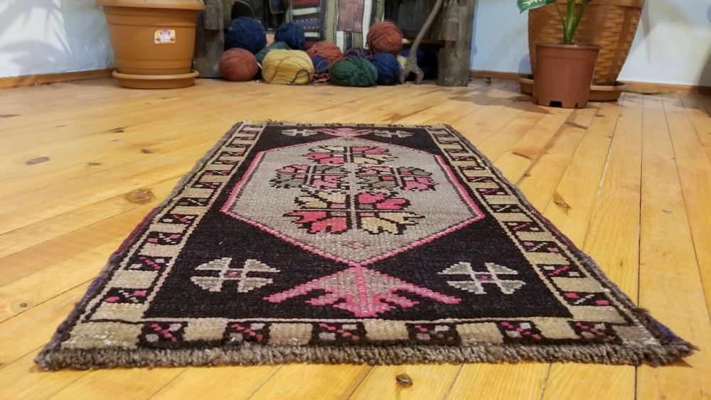 Vintage 1970-1980s Turkish Tribal Rug 1'5" × 2'7"