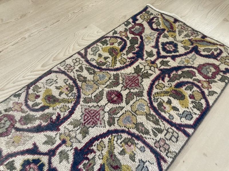 Beige rug, Turkish rug, Vintage Rug, Small rug, Wool rug, Doormat, 1.5 x 2.9 ft gallery