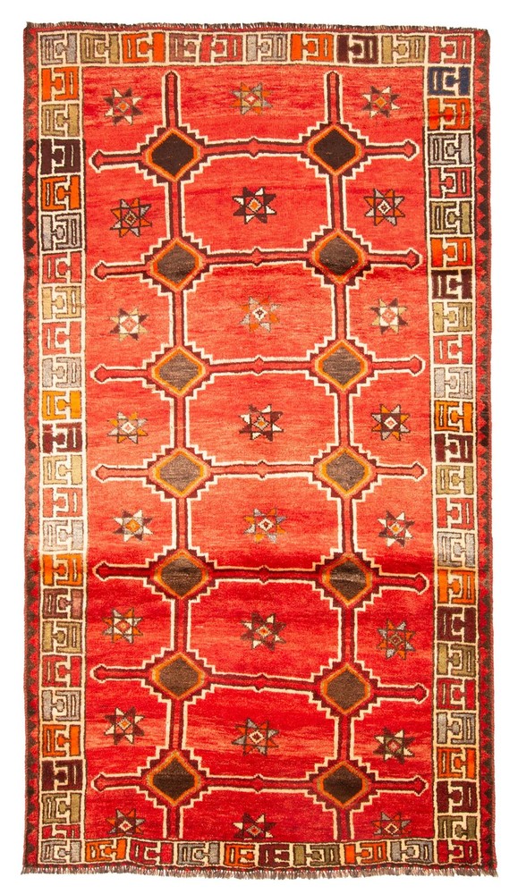 Vintage 4'11" x 8'10" Traditional Hand Knotted Vegetable Dye Wool Area Rug