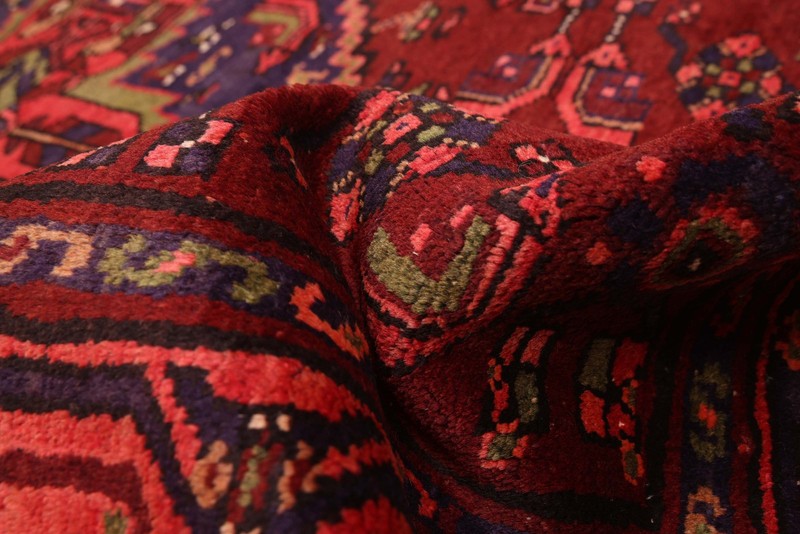 Vintage 4'8" x 7'1" Traditional Hand Knotted Vegetable Dye Wool Area Rug gallery