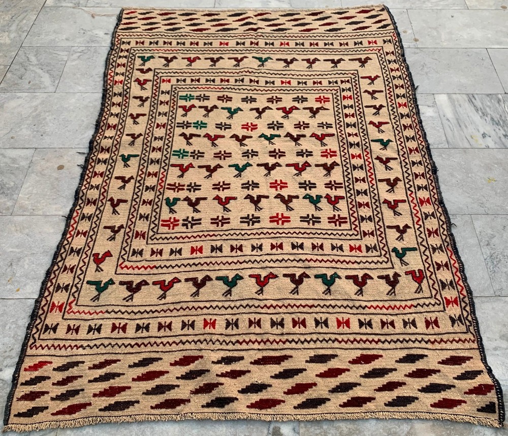 Vintage Afghan Hand-Woven: Mashwani Wool Area Rug, Traditional Carpet (4x6 ft.)
