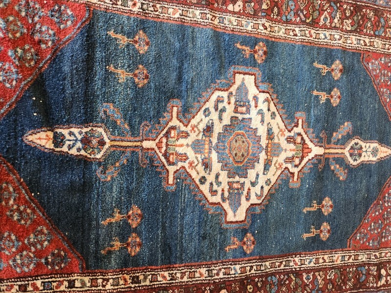 1930s Malayer Rug, 4' X 5'', Blue Field with White Medallion gallery