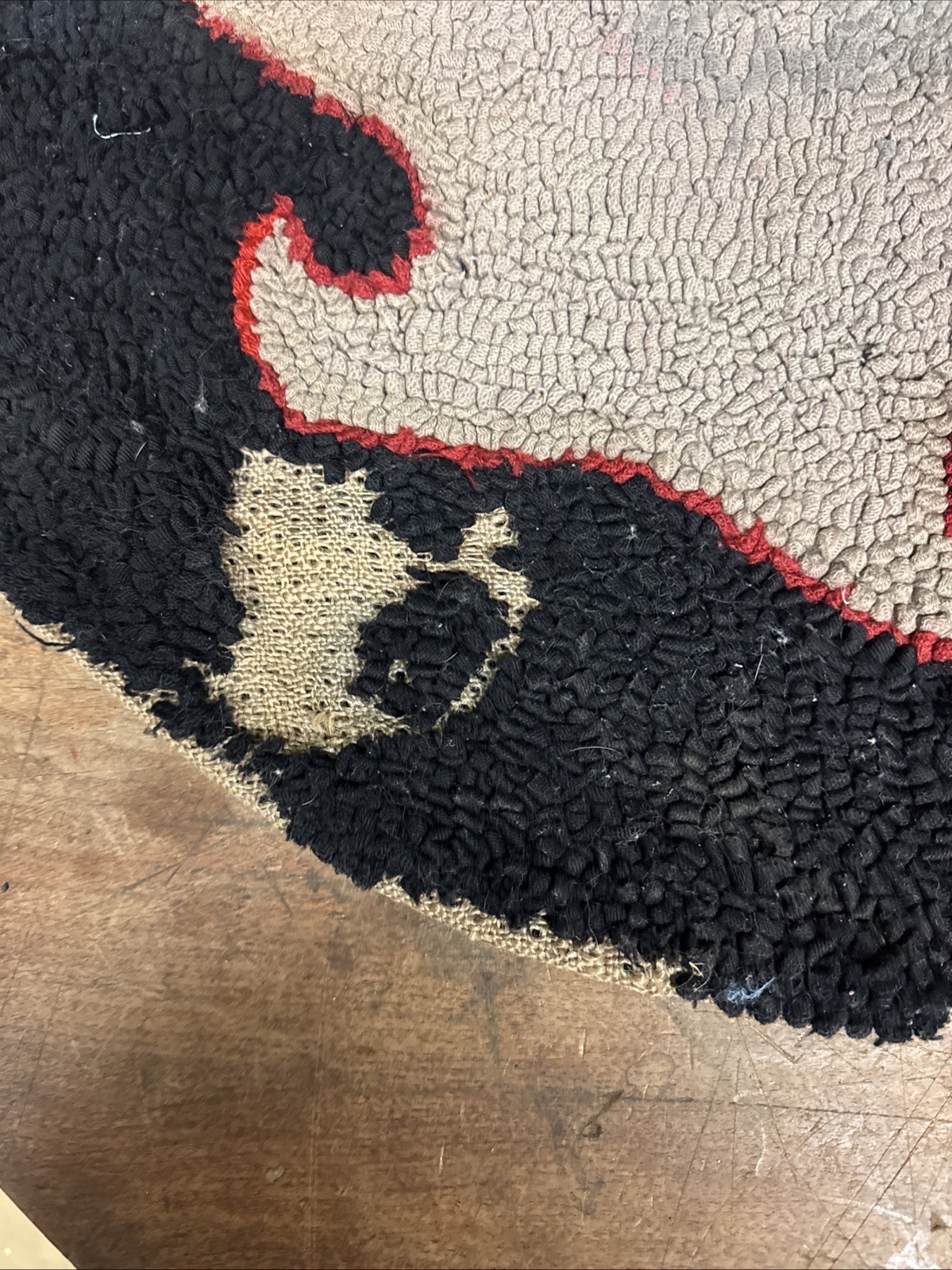 ANTIQUE HAND MADE LOOP HOOK FLORAL FLOWERS RUG 56”x34” gallery