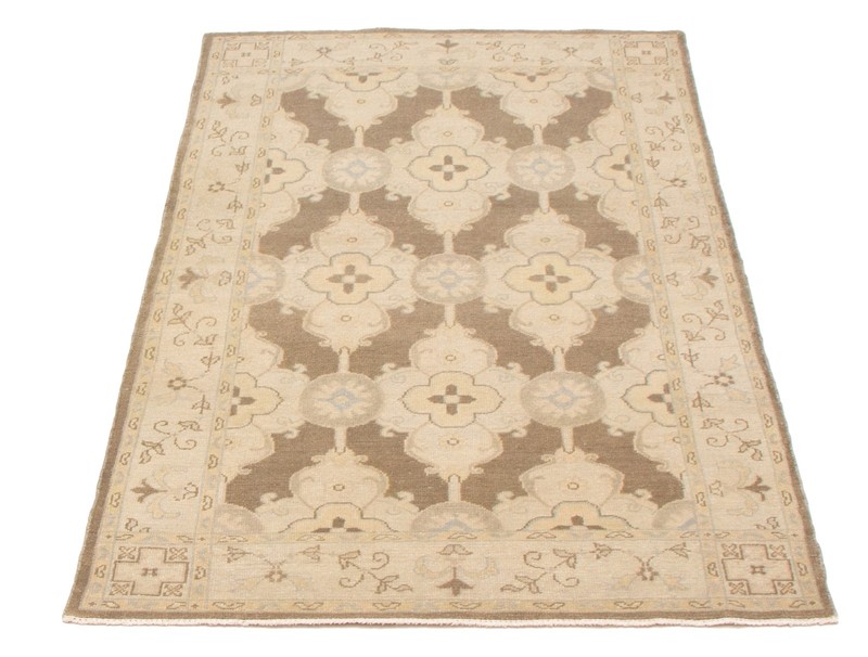 Vintage 3'10" x 5'10" Traditional Hand Knotted Vegetable Dye Wool Area Rug gallery