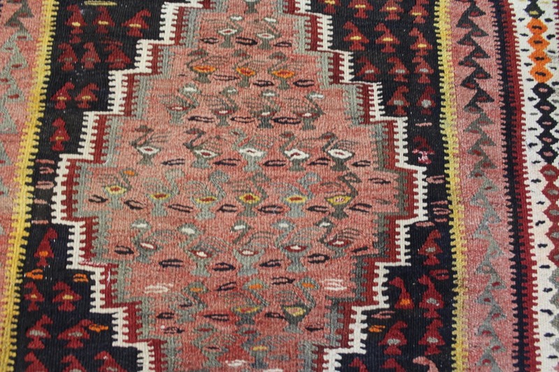 OUTSTANDING HANDMADE WOOL KILIM OF TRADITIONAL BIRDS DESIGN 285X135 CM gallery
