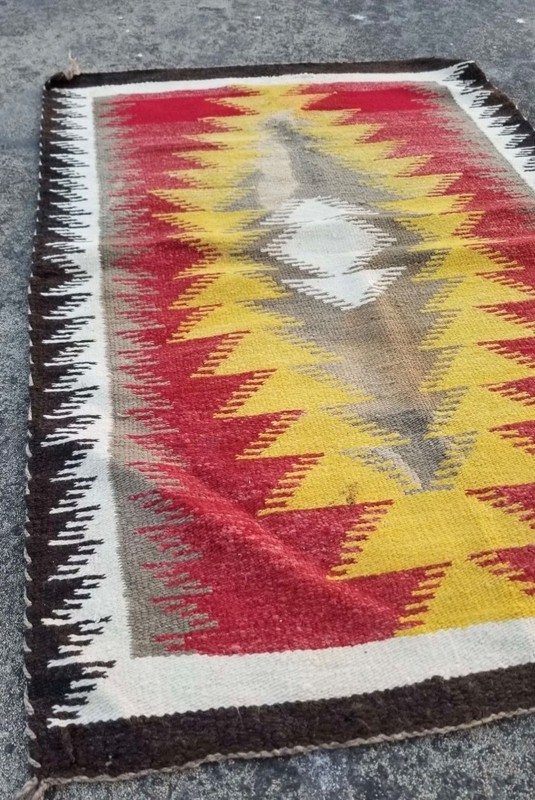 ATTRACTIVE NATIVE antiqu3. Vintage INDIAN NAVAJO RUG gallery