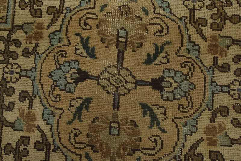 Vintage Oriental Rug 9’8” x 13’2” Pink Distressed Wool Hand-Knotted Carpet gallery