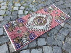 Turkish Vintage Small Rug Handmade Wool Bohemian Bath Mat Rug 1,2 x 3,0 ft