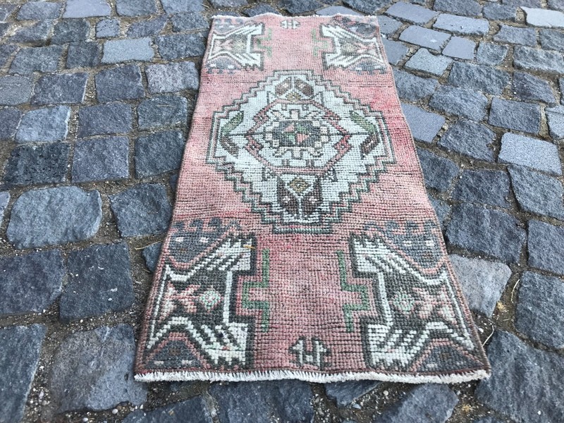 Turkish Vintage Small Rug Handmade Wool Bohemian Bath Mat Rug 1,3 x 2,9 ft gallery