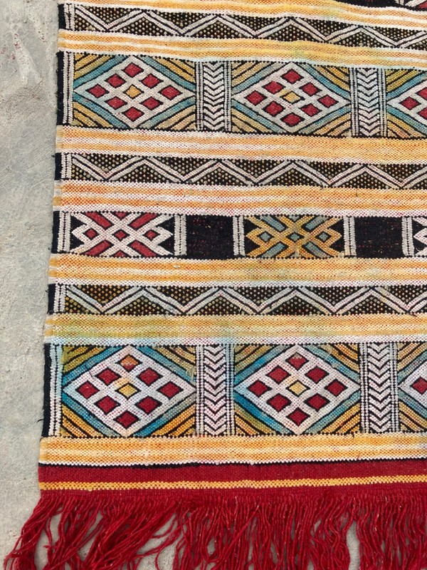 Vintage Traditional Handmade Beautiful Moroccan Kilim Floor Rug 116x50 cm gallery