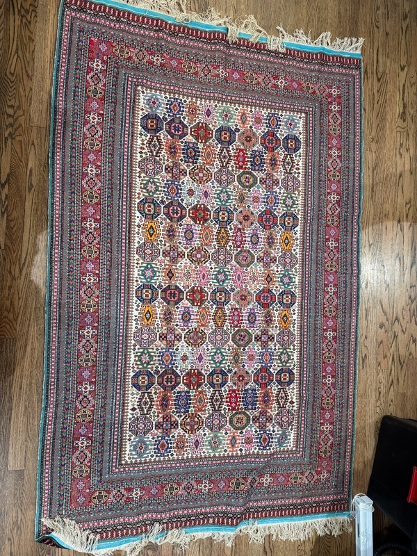 Antique Kashmir Silk Hand-Knotted Rug 4'"x 6' - excellent condition gallery