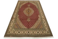 Tabrizi Mahi Rug 6’7” x 9’9” Red Wool/Silk Traditional Hand-Knotted Carpet