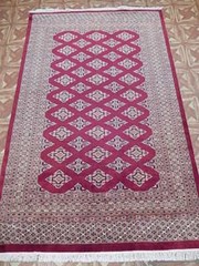 4′ 1” x 6′ 5” Diamond-Shaped Handmade Courage Symbol Transitional Rug B-78155