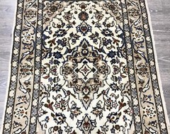 Exquisite Hand-knotted Rug proximally 3’X 5′