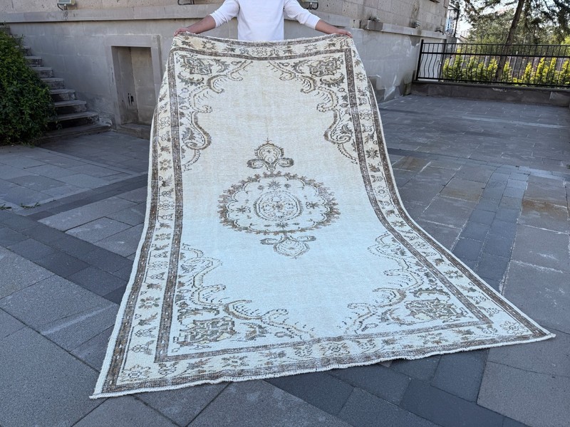 Oversized Vintage Turkish Oushak Rug 6x9.5 ft Muted Ivory Beige Wool Area Rug gallery