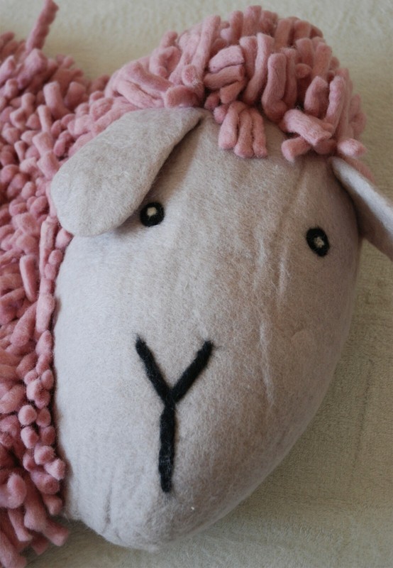 Luxor 100% Wool Emma Sheep Hand Tufted Rug Rose Pink 85x115cm RRP £100 Kids gallery