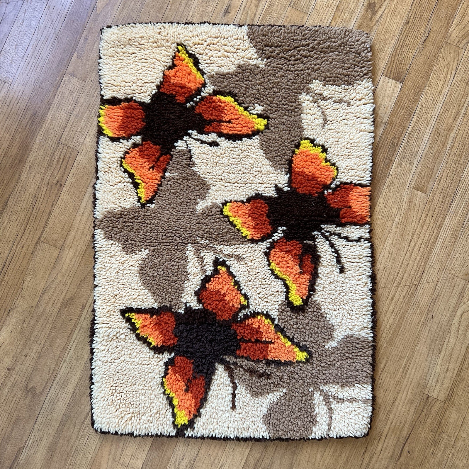 ✨Mid Century Hippie Butterfly Swag Rug Vintage 1970s gallery