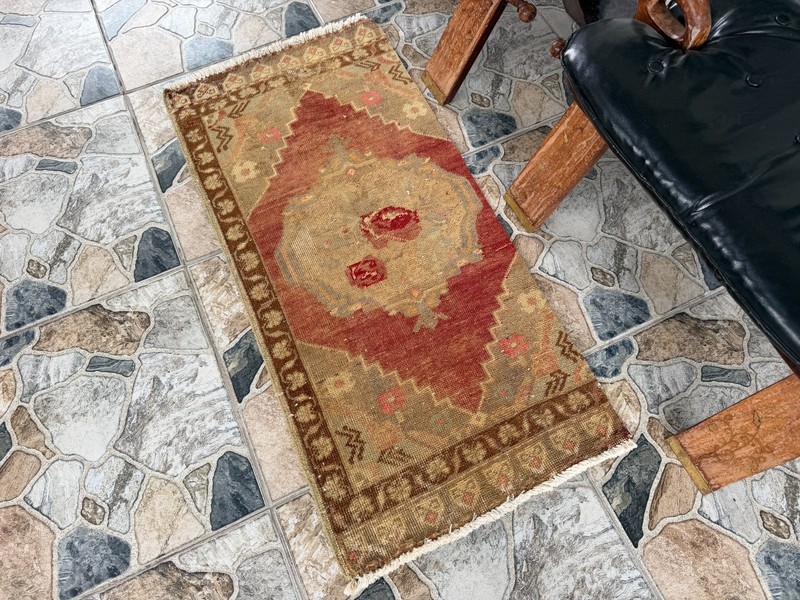 Small Vintage Turkish Runner Rug Hand Knotted Anatolian Medallion Entryway 1.5x3 gallery