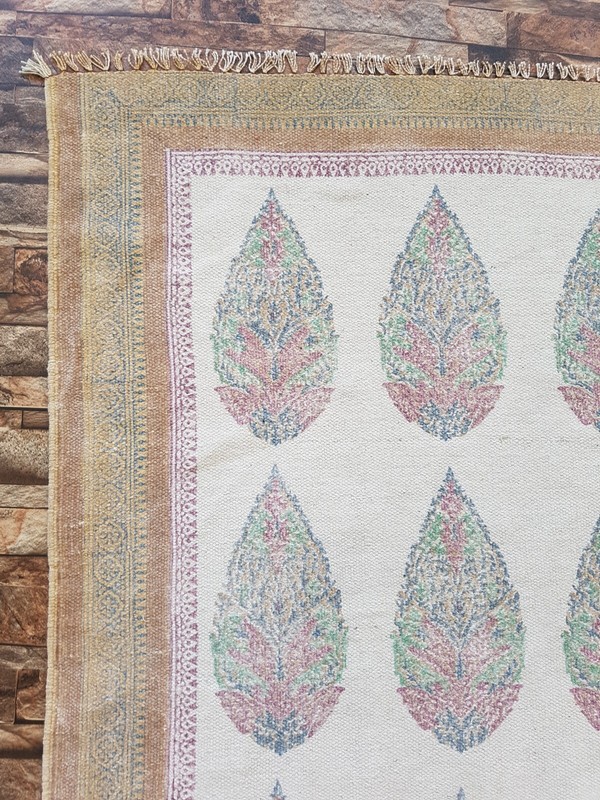 Vintage Handmade Turkish Botanical Wool Kilim Rug 236x152 cm gallery