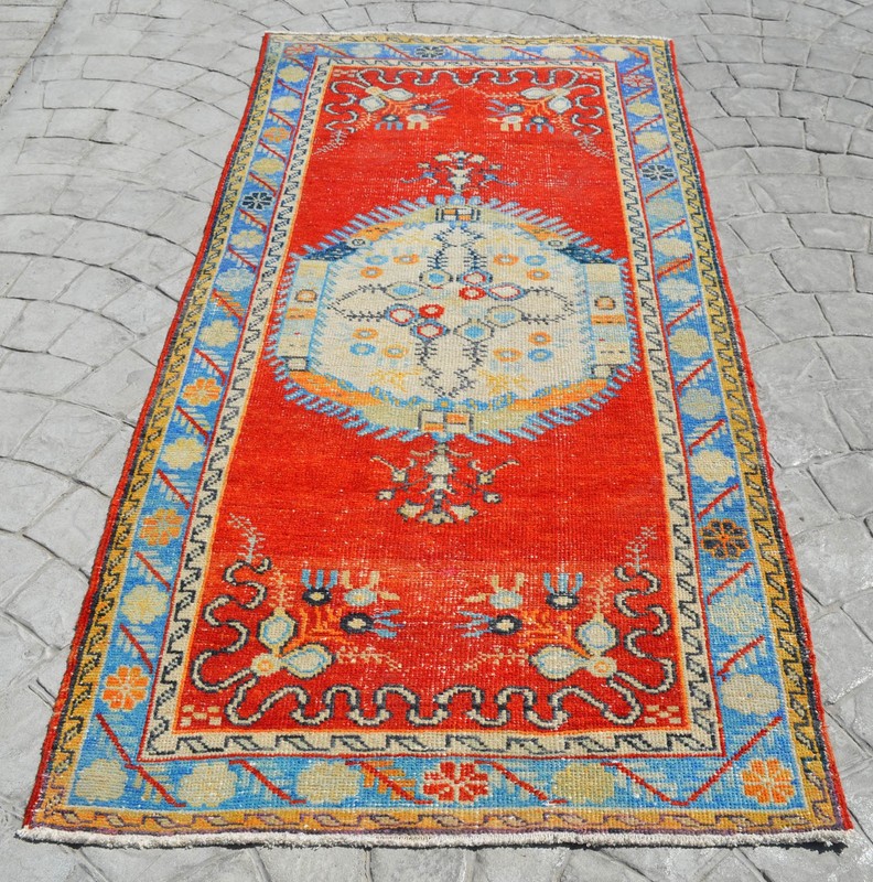 Vintage Turkish Rug, Hand-Woven Wool, Organic Dye, Short Runner 3x7 ft Approx gallery