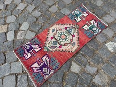 Vintage handmade rug,Turkish small rugs,Bohemian wool rug, Doormats 1,3 x 2,9 ft