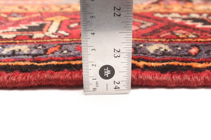 Vintage 4'8" x 6'11" Traditional Hand Knotted Vegetable Dye Wool Area Rug gallery
