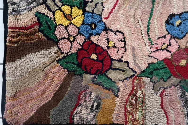 Handmade Antique American Hooked rug 3.2' x 5.7' (100cm x 174cm) 1880s - 1C987 gallery