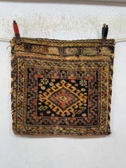 Vintage Beautiful Hand Knotted Oriental Wool Bag Rug With Original Backing 37×40