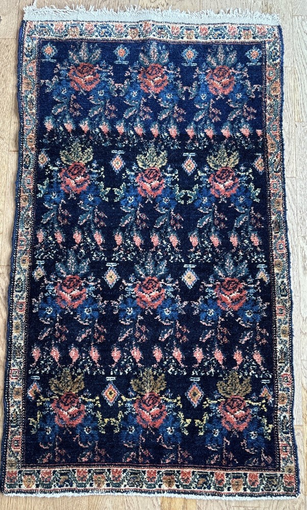 Fine Antique 2x3 Sennehh Rug C. 1910 Golfarang Flower pattern Navy Peach Ivory