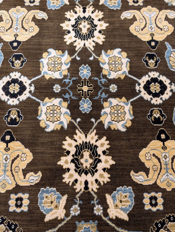 Karastan Rug 8' 6" x 11' 6", Stratford Mahogany, English Manor, Wool gallery