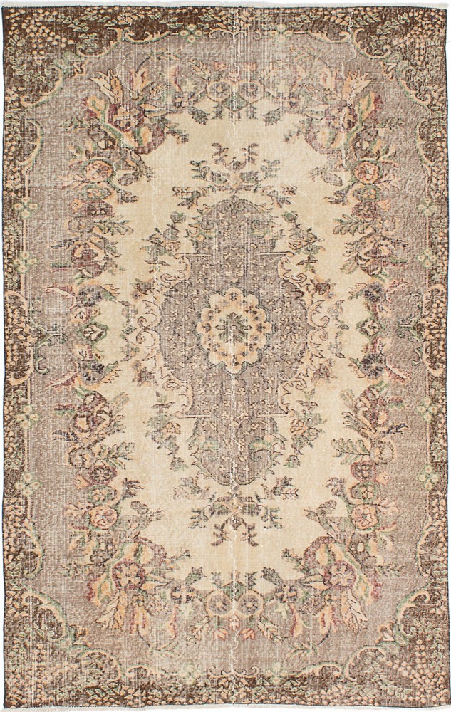 Vintage 5'4" x 8'7" Traditional Hand Knotted Vegetable Dye Wool Area Rug