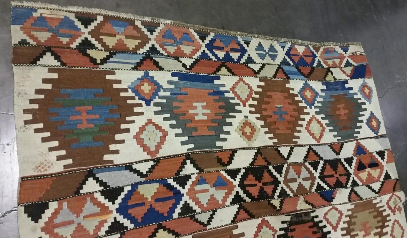 A DECORATIVE CAUCASIAN SHIRVAN KILIM RUG gallery