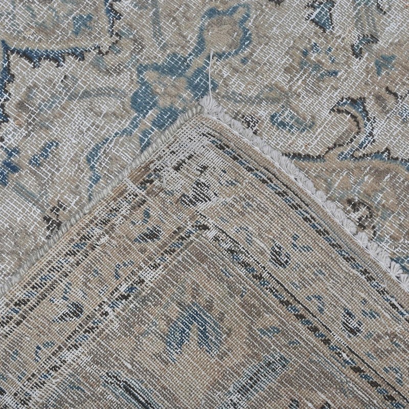 6'3" x 9'4" Uma Vintage Hand-Knotted Wool Area Rug gallery