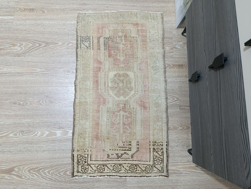 Vintage Turkish Mini Rug 1'8x3'3 ft, Pink Small Modern Oushak Rug gallery