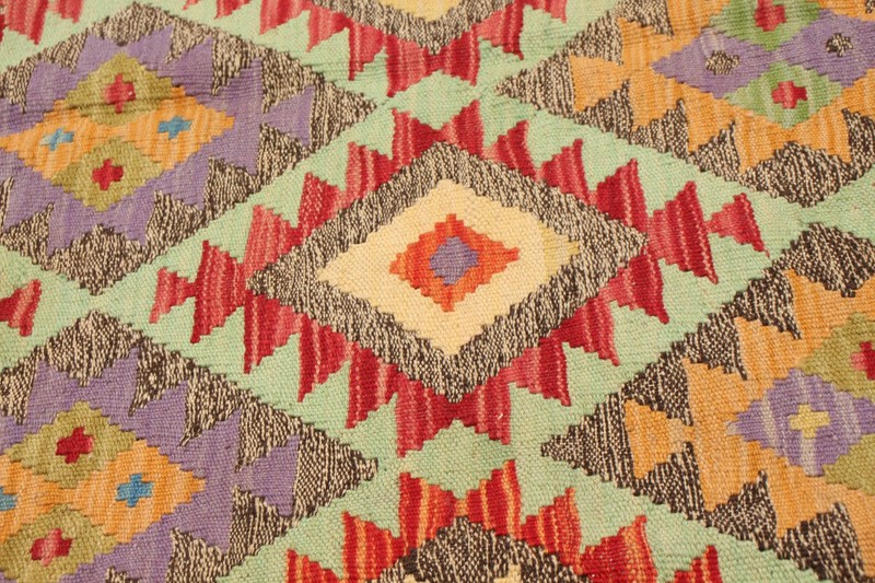 Vintage 4'10" x 6'4" Traditional Wool Hand Woven Oriental Area Rug gallery