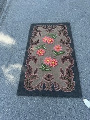 Antique American Folk Art Hook Rug RR1343