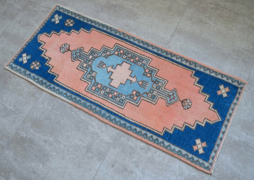 Vintage Distressed Small Area Rug Handmade Rug Oushak Rug Yastik Rug 2 x 4 Rug