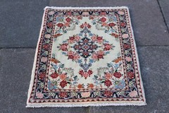 Fine Vintage Hand Made Traditional Oriental Wool White Red Small Rug 90x68cm