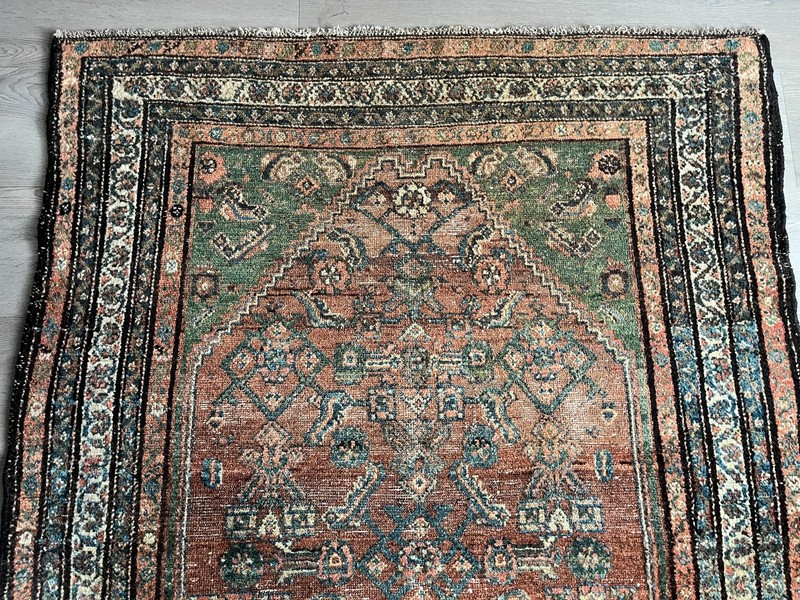 Antique Oriental Rug, coloration and design like that of Heriz Serapi gallery