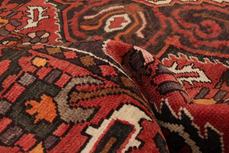 Vintage 6'10" x 10'8" Traditional Hand Knotted Vegetable Dye Wool Area Rug gallery